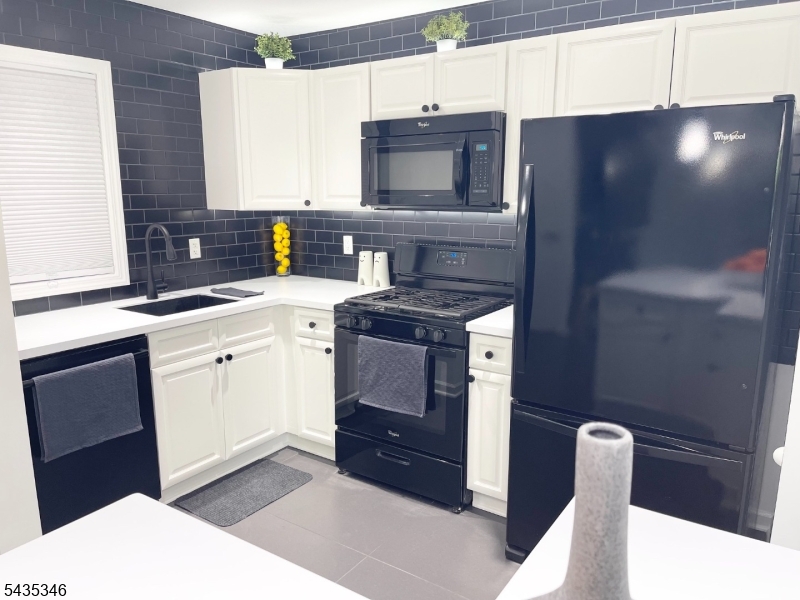 UNION VILLAGE - Residential Lease