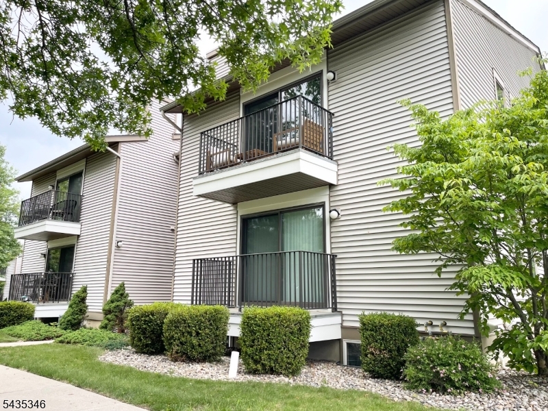 UNION VILLAGE - Residential Lease
