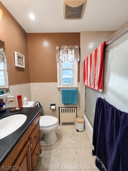 Hillcrest view condos - Residential