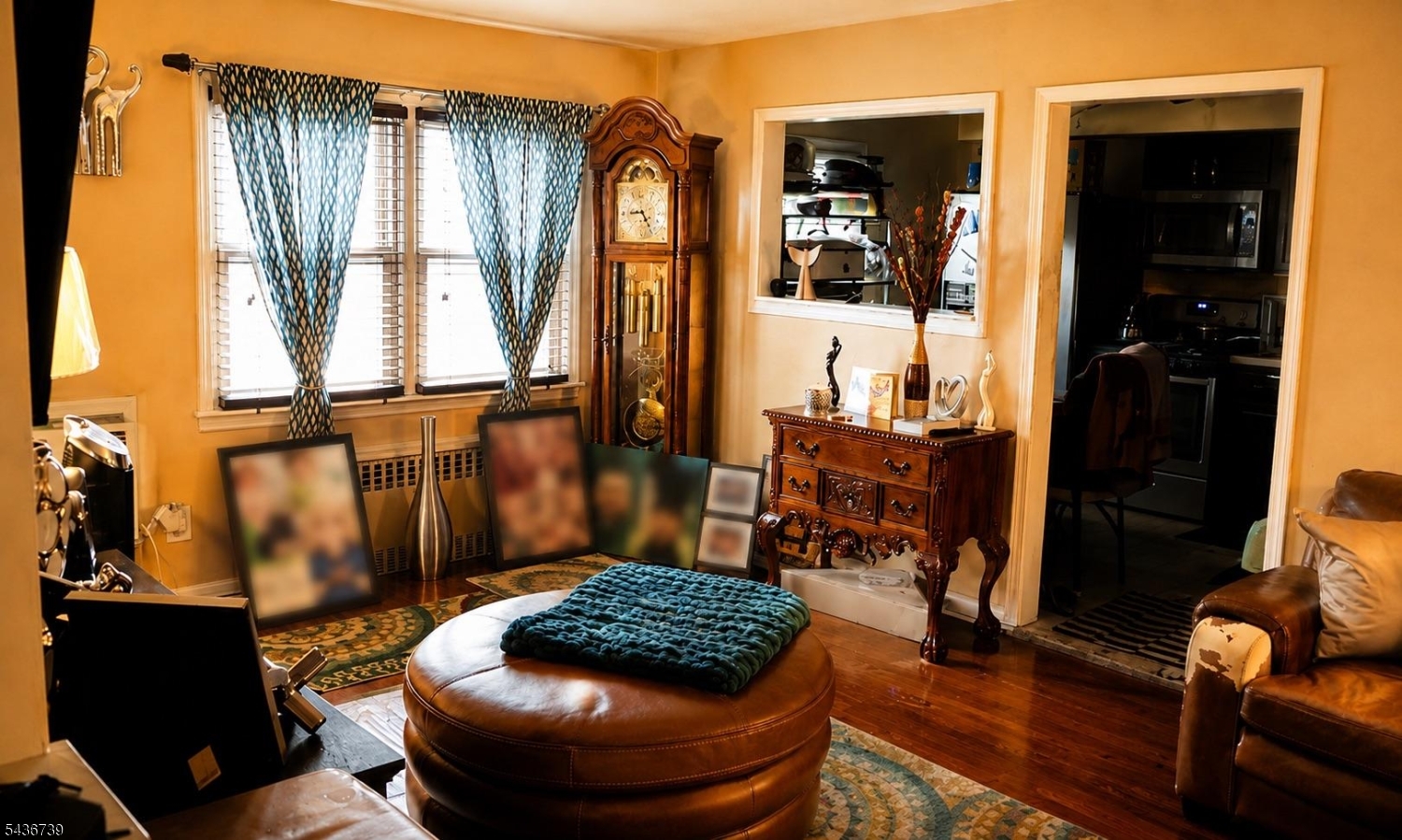 Hillcrest view condos - Residential