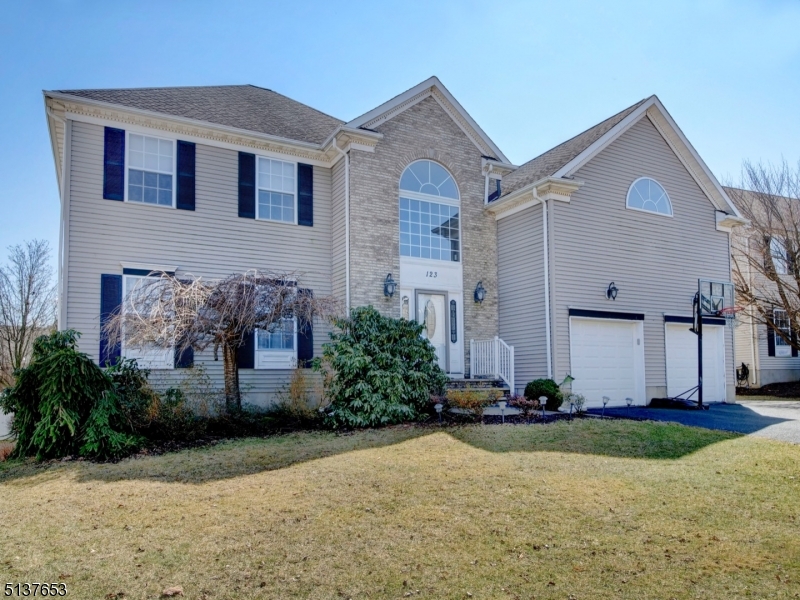 POETS PEAK - Residential