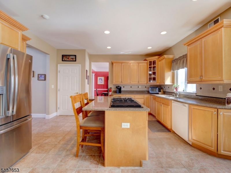 POETS PEAK - Residential