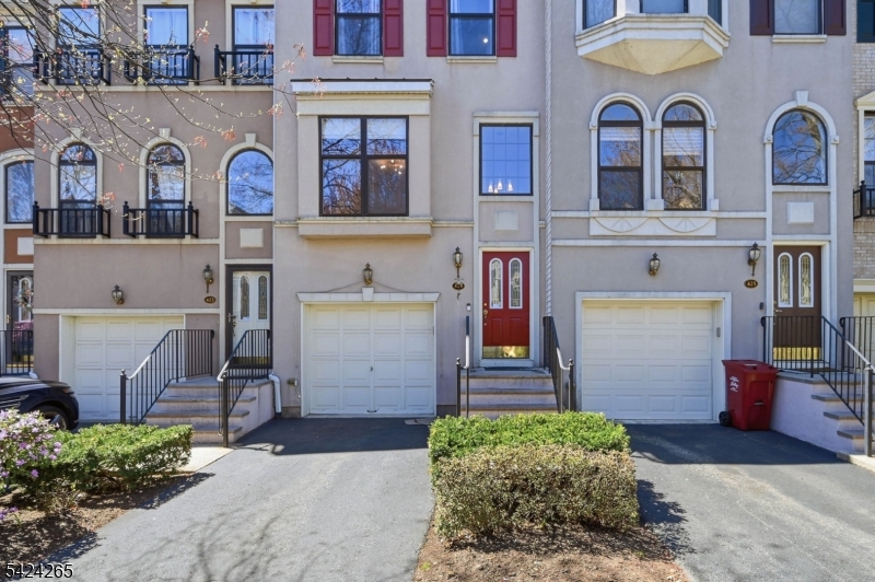 Cambridge Heights - Residential Lease