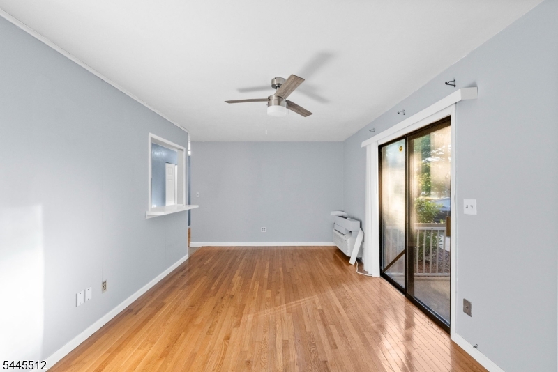 Queens Square - Residential
