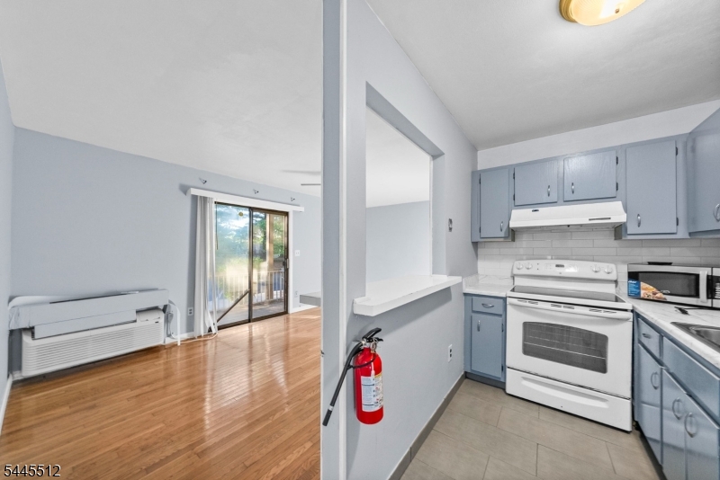 Queens Square - Residential