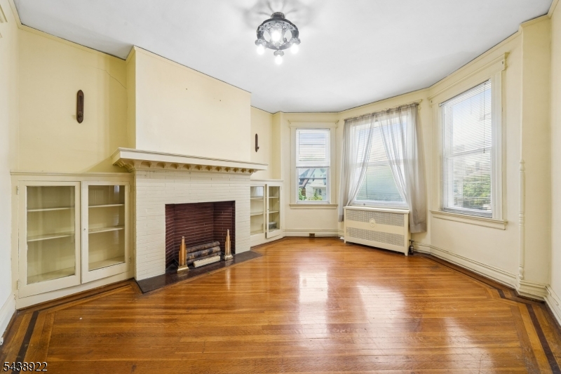 Clinton Hill - Residential Income