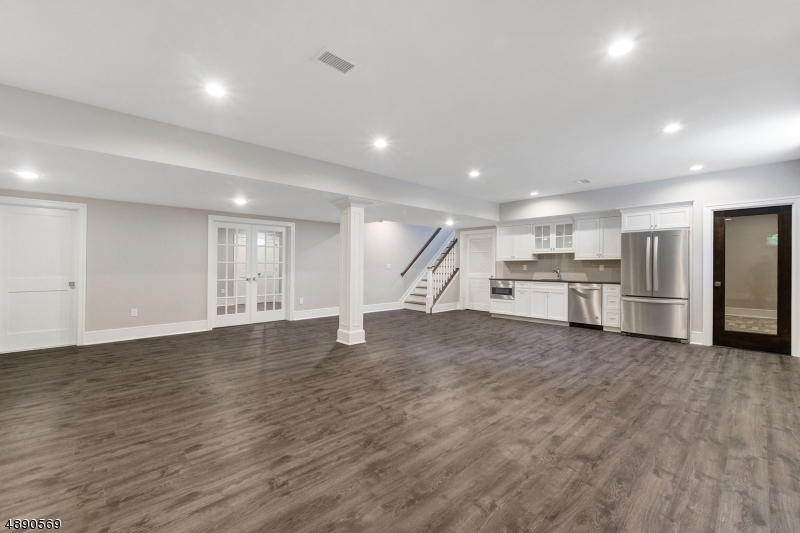 Rolling Hill - Residential