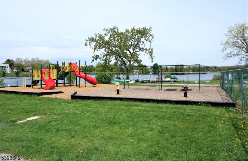 Holiday Lake - Residential