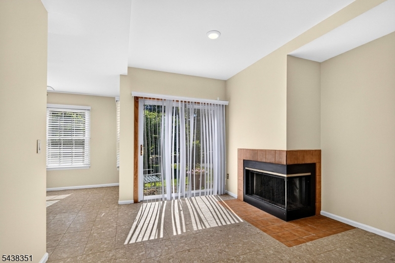 Montgomery Woods - Residential