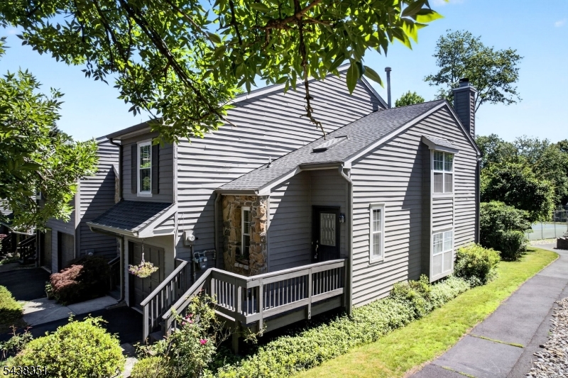 Montgomery Woods - Residential