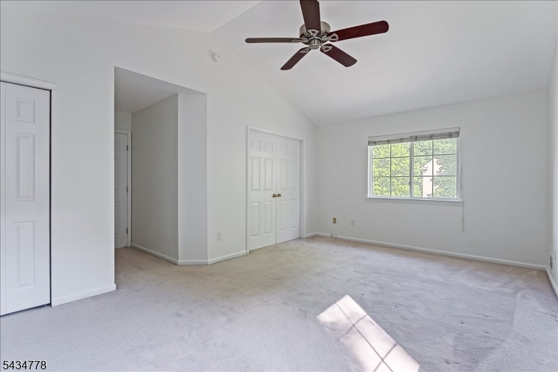 Country Oaks - Residential