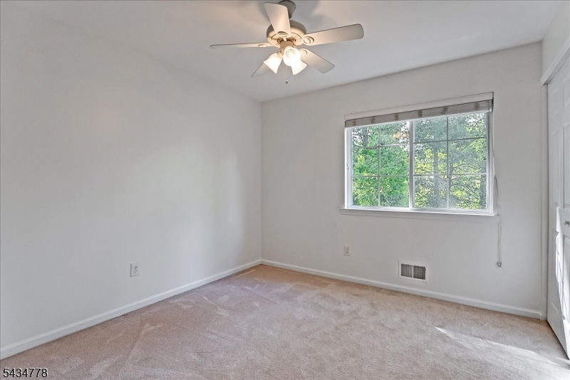 Country Oaks - Residential