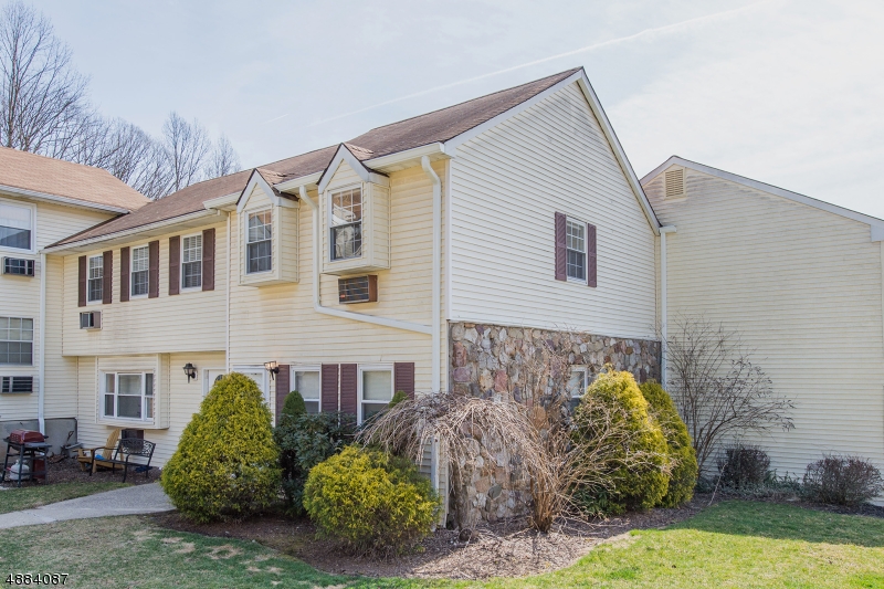Mountainview Manor - Residential