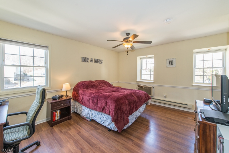 Mountainview Manor - Residential