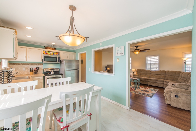 Mountainview Manor - Residential