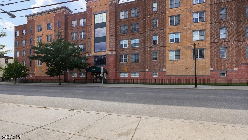 JC, Heights - Residential