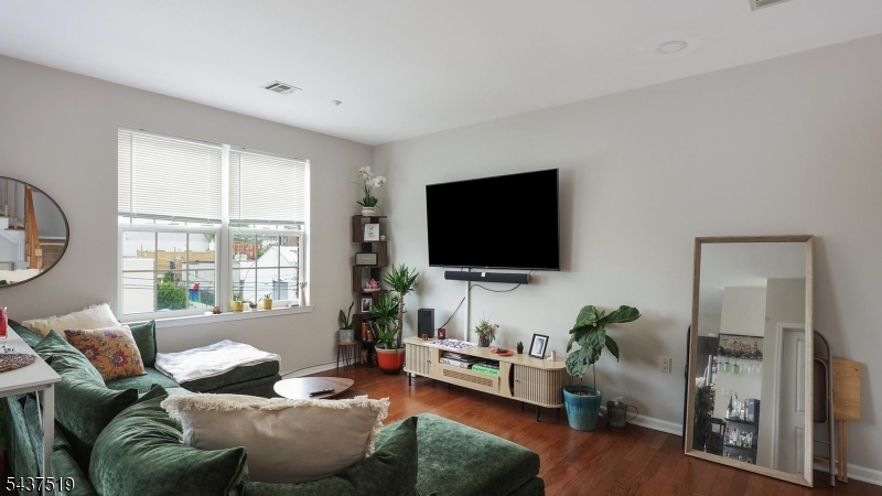 JC, Heights - Residential