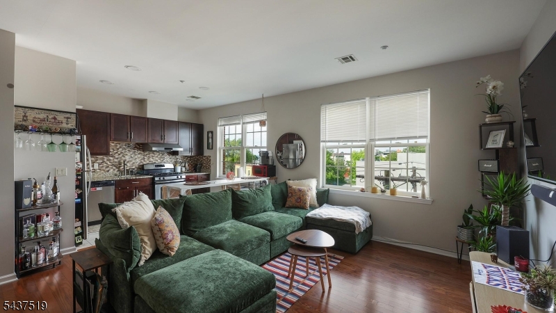 JC, Heights - Residential