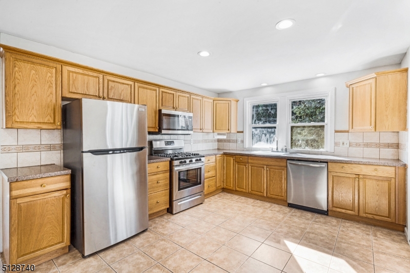 Cedar Knolls - Residential