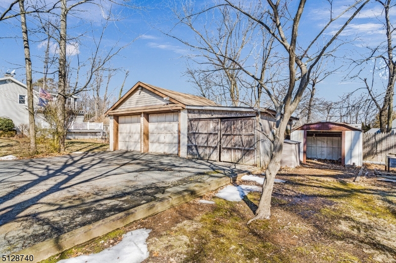 Cedar Knolls - Residential