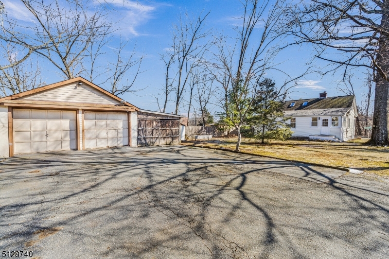 Cedar Knolls - Residential