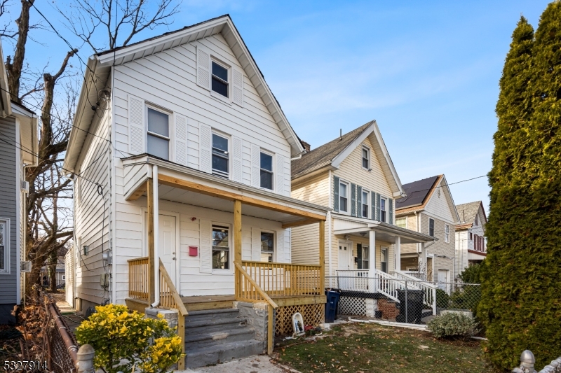 Beautiful Single- Family with 4-5 bedrooms, 2 full bathrooms, Finished Basement has a private entrance.