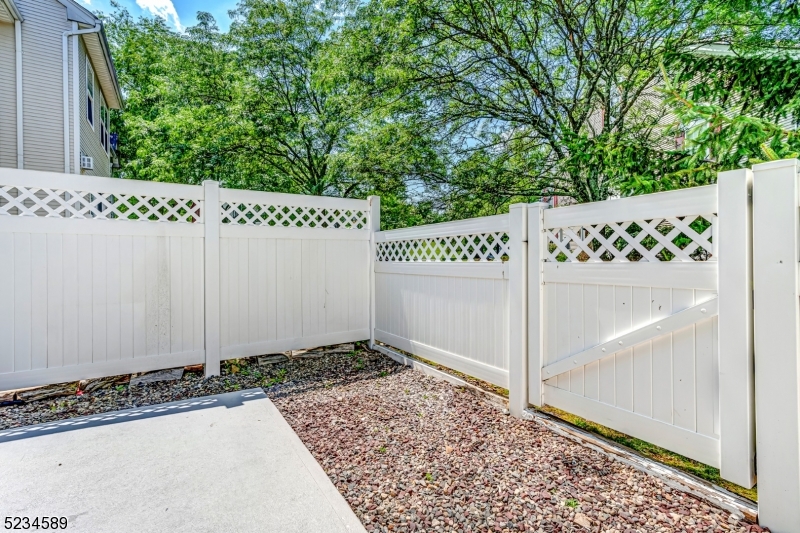 Hamilton Woods - Residential Lease