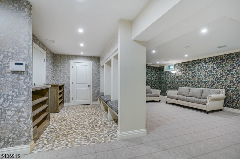 North Summit - Residential