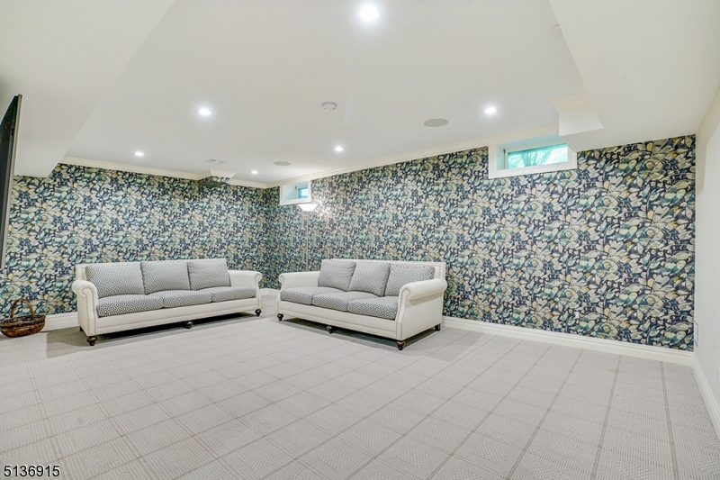 North Summit - Residential
