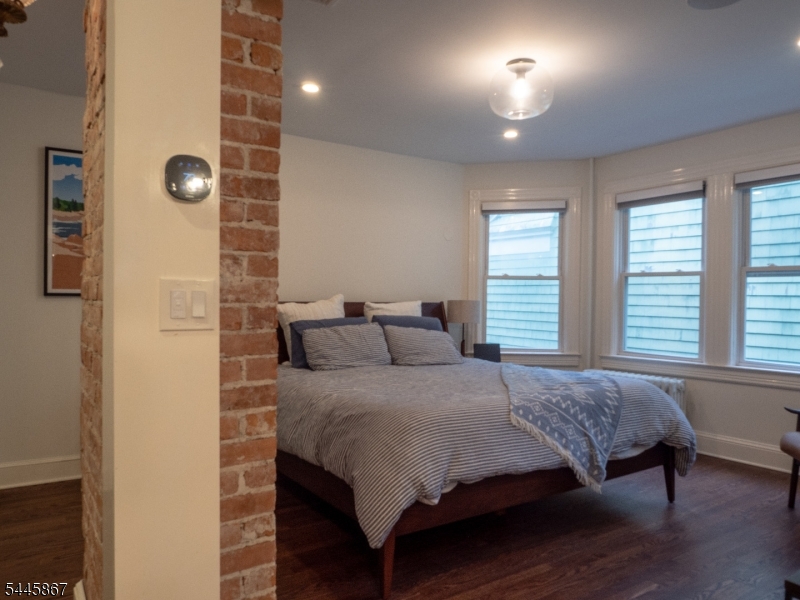 JUST OFF GREEN - Residential