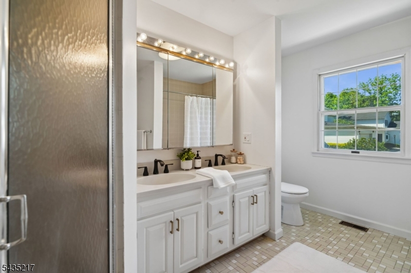 Ridgewood Commons - Residential