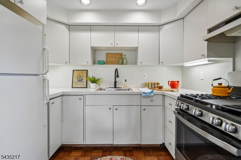 Ridgewood Commons - Residential