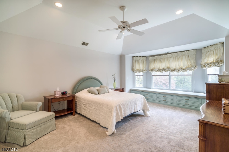 High Ridge - Residential