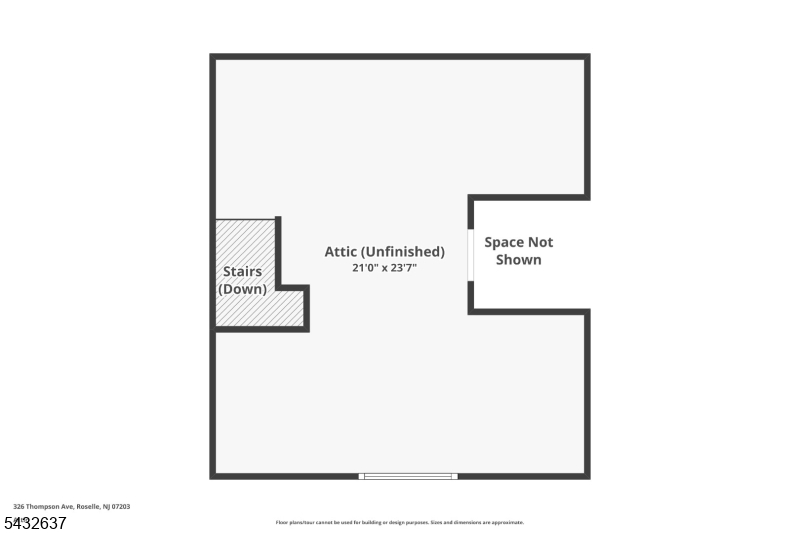 Main image without alt text