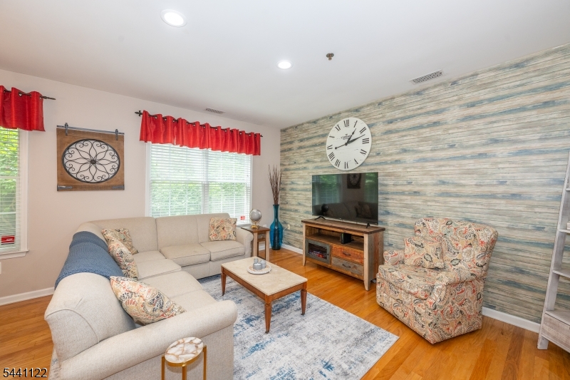 Sun Valley at Pompton - Residential