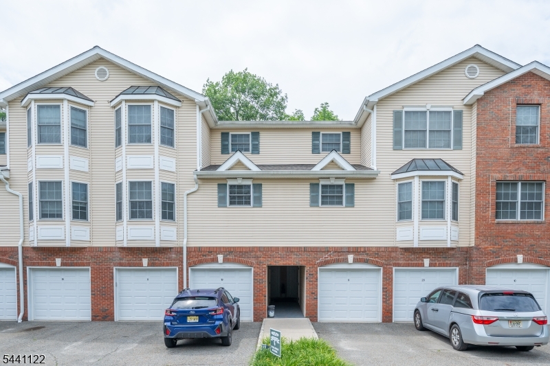Sun Valley at Pompton - Residential