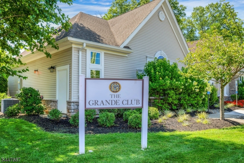 The Grande at Hanover - Residential