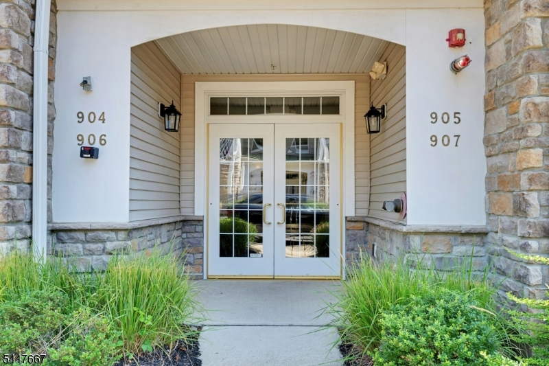 The Grande at Hanover - Residential