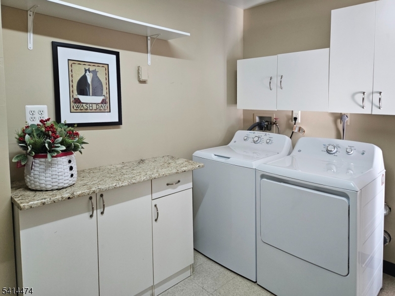 Cedar Brook - Residential