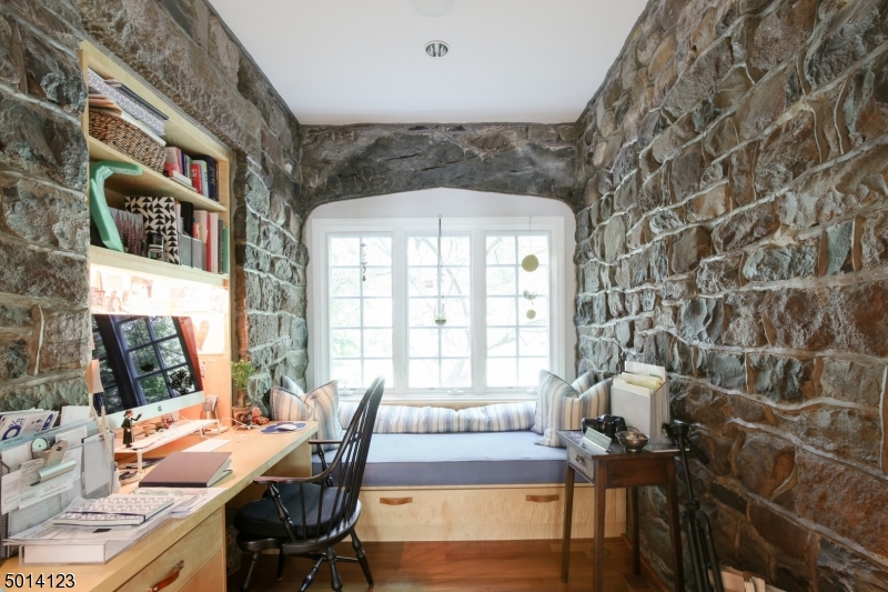 Hartshorn - Residential