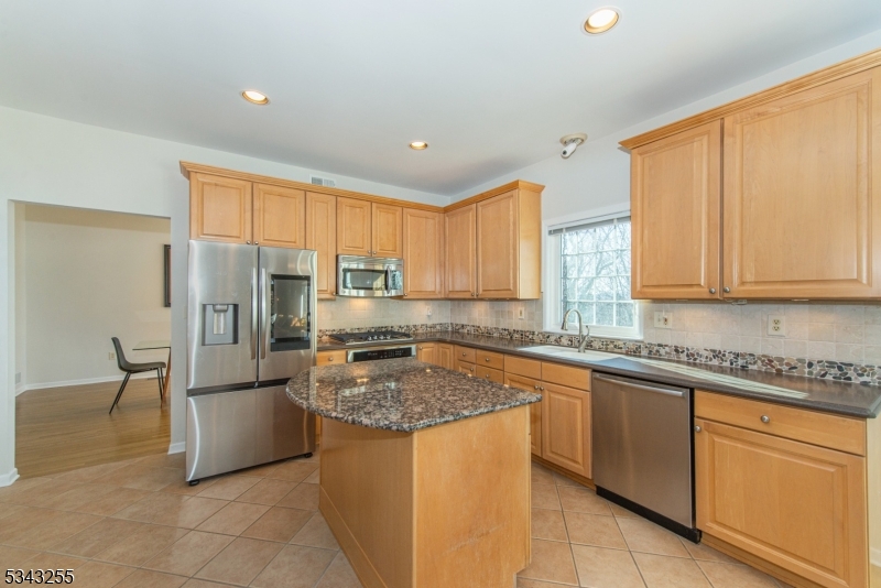 CROWN HEIGHTS - Residential