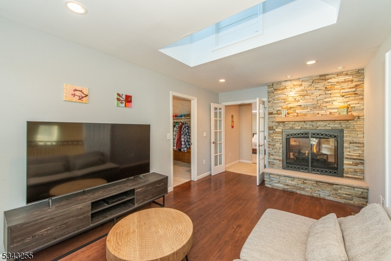 CROWN HEIGHTS - Residential