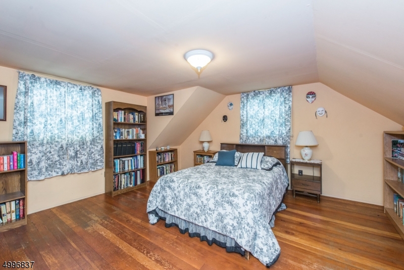 Oak View - Residential