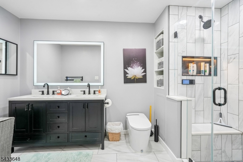 Pointe at Stoneview - Residential