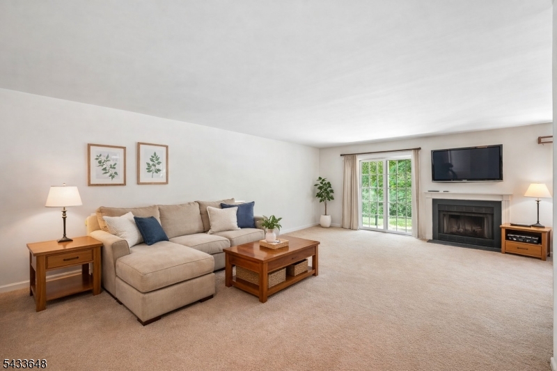 Pointe at Stoneview - Residential