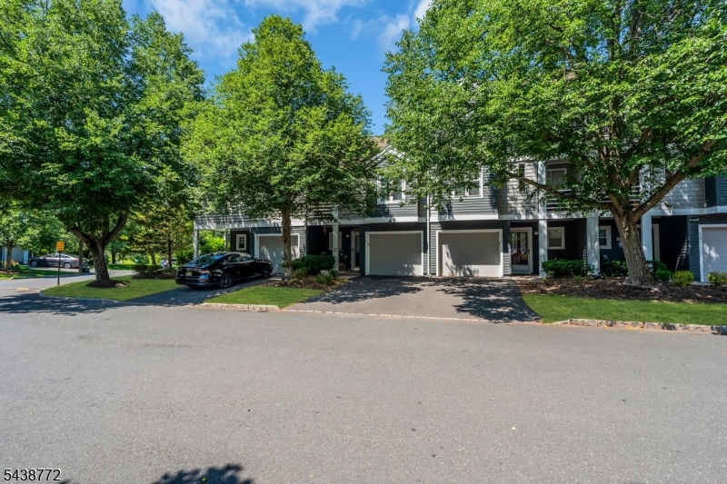 Crossroad - Residential