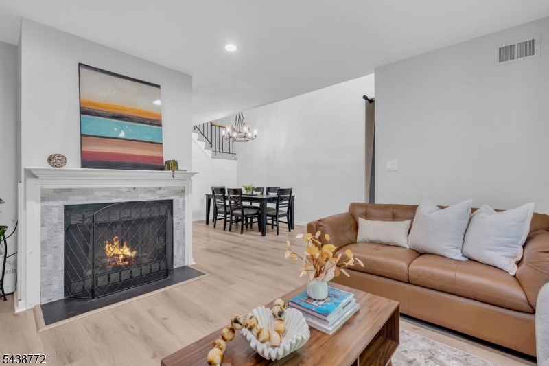 Crossroad - Residential