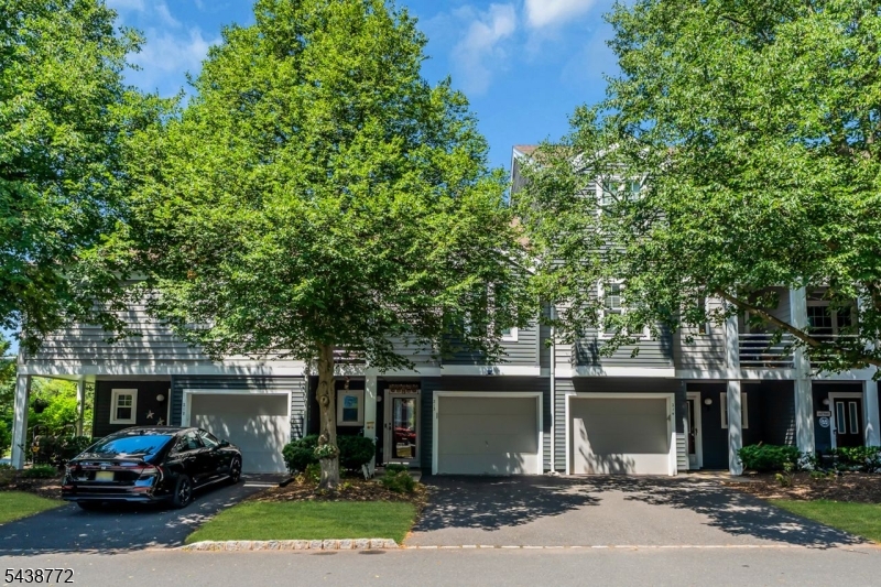 Crossroad - Residential