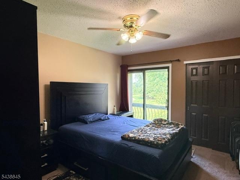Whitehall Manor - Residential Lease