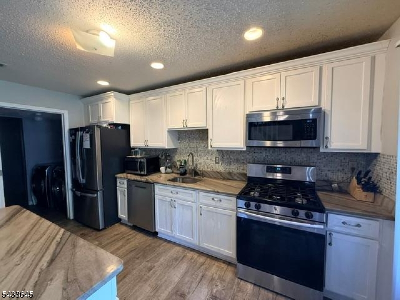 Whitehall Manor - Residential Lease